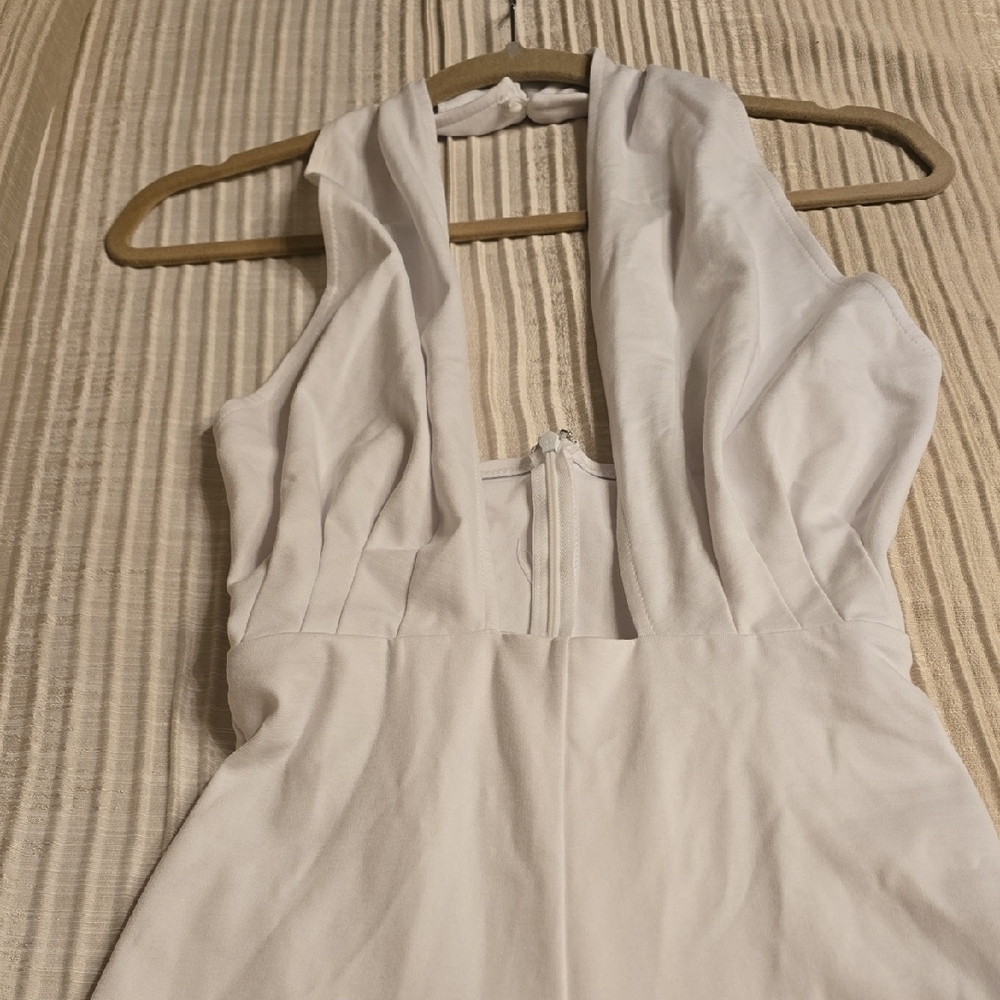 Amanda Uprichard White Halter Jumpsuit NWOT - Picture 5 of 12